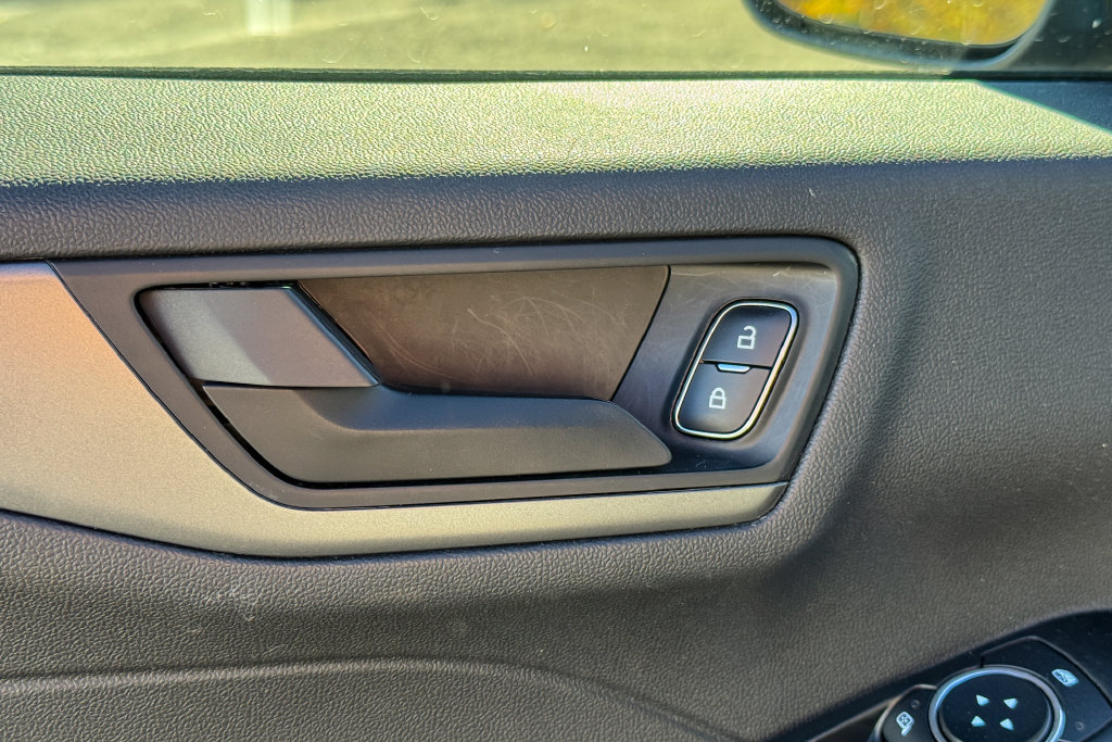 Certified 2025 Ford Escape Active AWD/4WD image 20