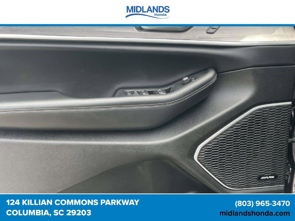 Used 2023 Jeep Grand Cherokee 4WD 4xe image 17