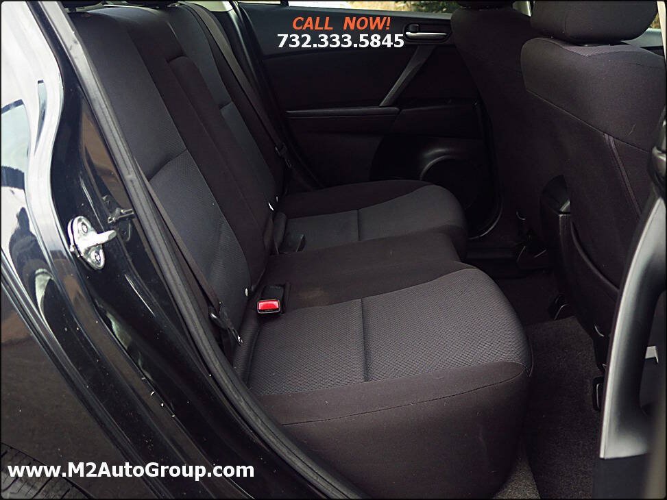 Used 2011 MAZDA MAZDA3 i Touring FWD image 11