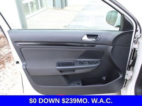 Used 2013 Volkswagen Jetta S image 16