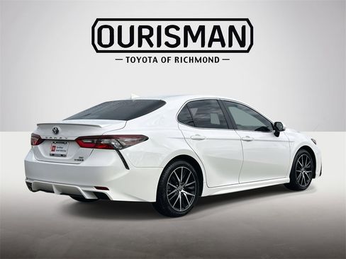 Certified 2023 Toyota Camry SE image 21