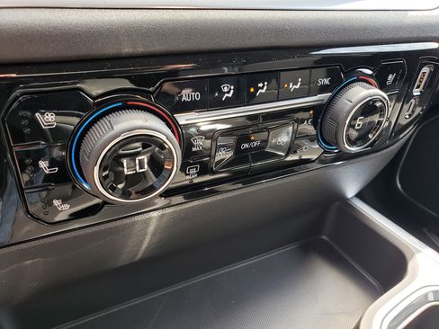 New 2026 Chevrolet Silverado 1500 LTZ AWD/4WD image 22