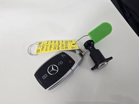 Used 2023 Mercedes-Benz E 350 4MATIC Sedan image 34