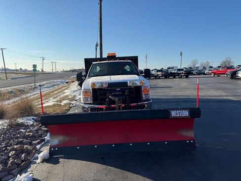 Used 2008 Ford F350 XL image 3