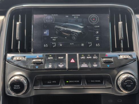 Used 2025 Lexus LX 700h Overtrail AWD/4WD image 20