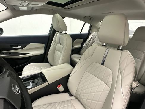 New 2026 Nissan Sentra SL w/ Floor Mat Package FWD image 9