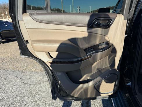 Used 2018 GMC Yukon SLT w/ Open Road Package image 27