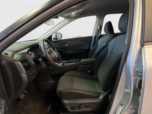 Used 2022 Nissan Rogue SV AWD/4WD image 18