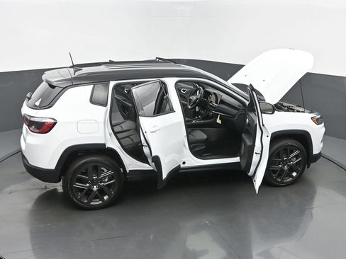 New 2026 Jeep Compass Limited image 69