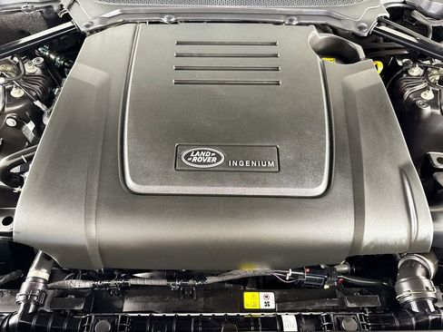 Used 2025 Land Rover Discovery S AWD/4WD image 25