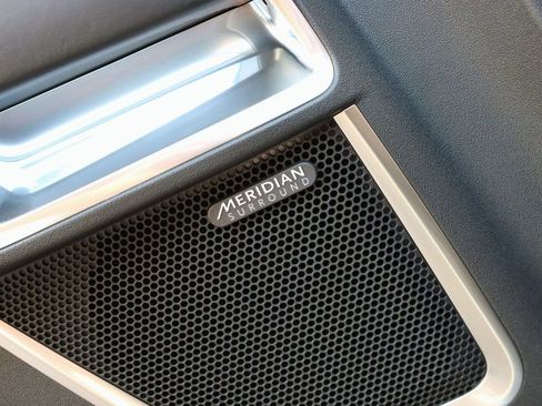 Used 2024 Jaguar E-PACE R-Dynamic SE image 11