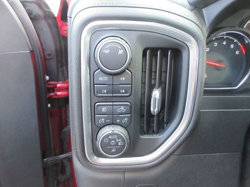 Certified 2019 Chevrolet Silverado 1500 RST AWD/4WD image 26