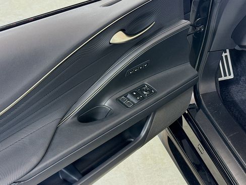 Certified 2022 Lexus LC 500 Convertible w/ Touring Package image 19