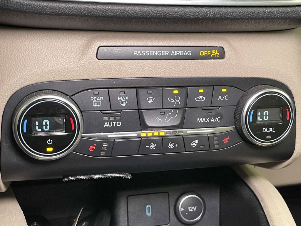 Used 2020 Ford Escape Titanium AWD/4WD image 27