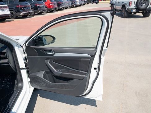 New 2025 Volkswagen Jetta Sport image 15