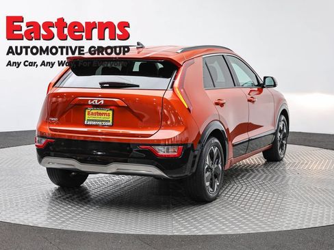 Used 2023 Kia Niro Wind w/ Wind Preserve Package FWD image 5