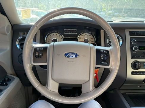 Used 2014 Ford Expedition EL XL AWD/4WD image 17