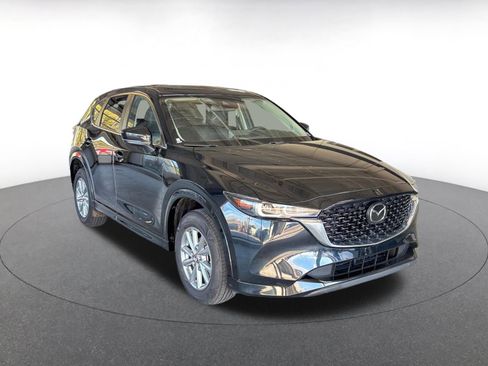 Used 2025 MAZDA CX-5 AWD 2.5 S w/ Preferred Package image 2