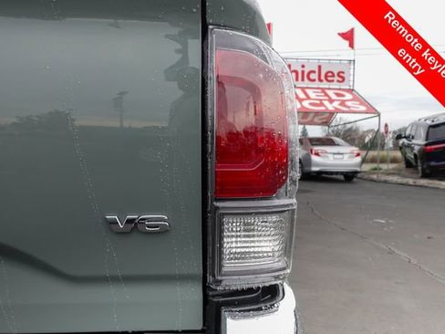 Certified 2023 Toyota Tacoma TRD Off-Road image 9