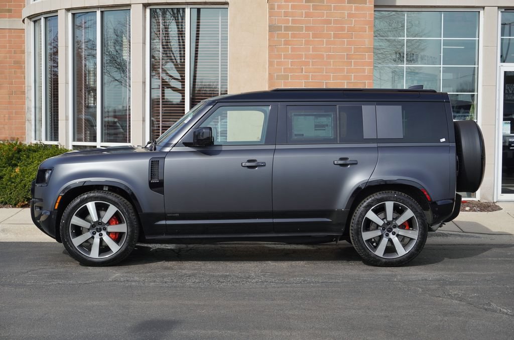 Used 2026 Land Rover Defender 110 X AWD/4WD image 2