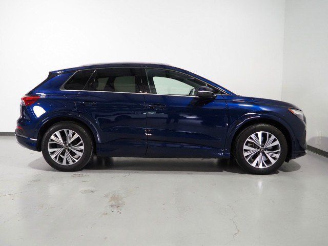 Used 2023 Audi Q4 e-tron Premium Plus w/ Premium Plus RWD image 5