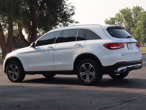 Used 2019 Mercedes-Benz GLC 300 4MATIC w/ Premium Package image 7