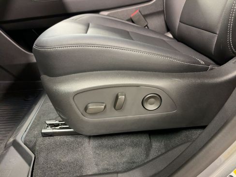 New 2026 Chevrolet Traverse LT w/ Sun and Wheel Package image 12