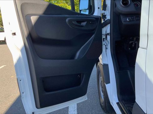 Certified 2025 Mercedes-Benz Sprinter 2500 image 14