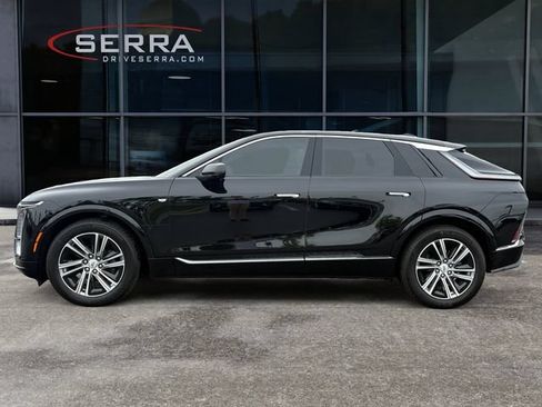 Certified 2024 Cadillac Lyriq Luxury w/ LPO, Floor Liner Package AWD/4WD image 2