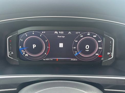 Used 2024 Volkswagen Tiguan SEL R-Line AWD/4WD image 23
