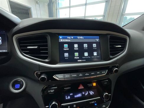Used 2018 Hyundai Ioniq Blue FWD image 18