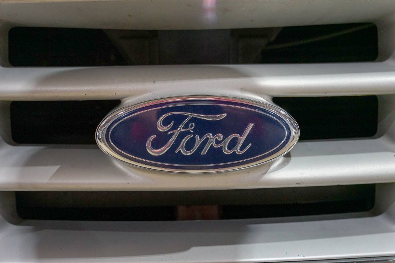 Used 1999 Ford F150 Lariat RWD image 21