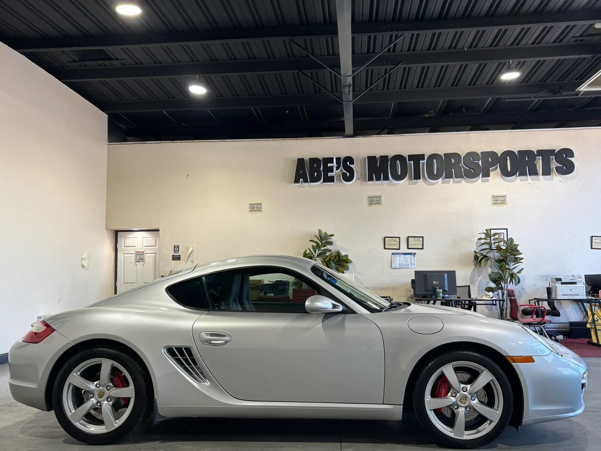 Used 2008 Porsche Cayman S Sport RWD image 7