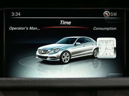 Used 2016 Mercedes-Benz E 350 4MATIC Sedan image 30