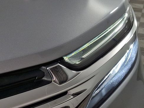 Used 2024 Chevrolet Equinox LT AWD/4WD image 12