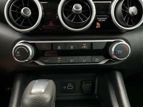 Used 2025 Nissan Sentra S image 25