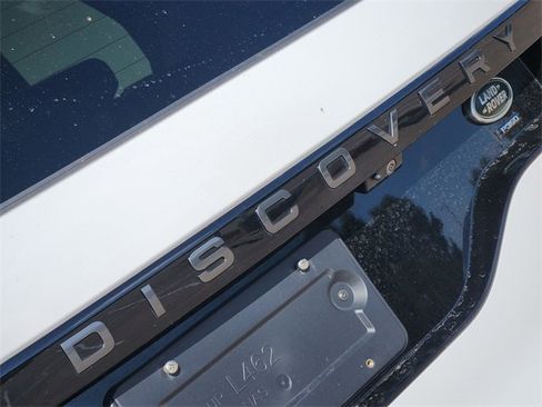 Used 2023 Land Rover Discovery HSE R-Dynamic image 12