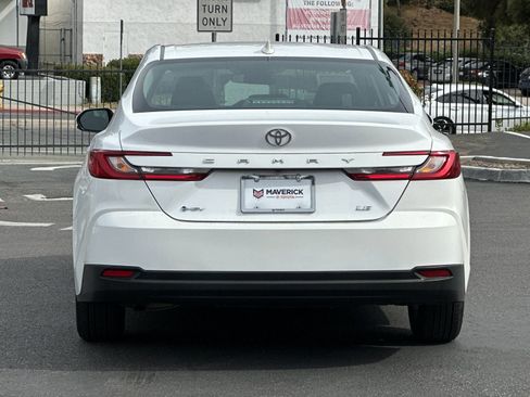 Used 2025 Toyota Camry LE FWD image 4