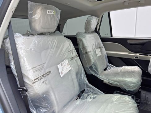 Used 2026 Lincoln Aviator AWD image 40