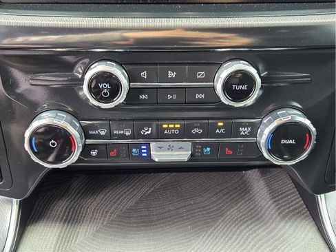 Used 2022 Ford F150 Platinum w/ Equipment Group 701A High AWD/4WD image 18
