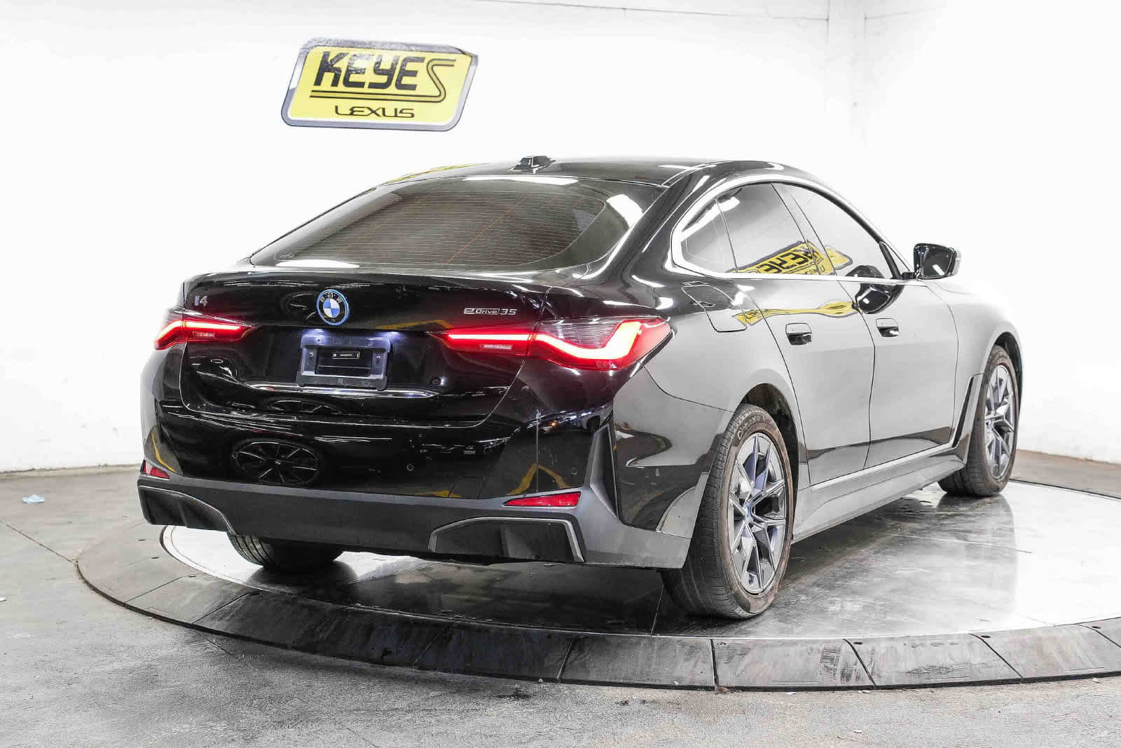 Used 2024 BMW i4 eDrive35 w/ Convenience Package RWD image 4
