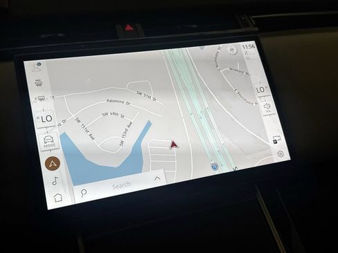 Used 2026 Land Rover Range Rover Velar S AWD/4WD image 13