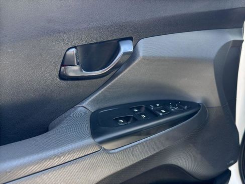 Used 2021 Hyundai Veloster N image 14