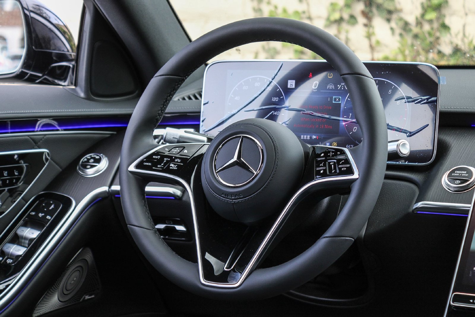 Used 2025 Mercedes-Benz S 580 4MATIC Sedan image 15