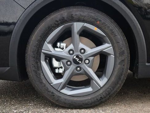 New 2025 Kia K4 LXS image 9