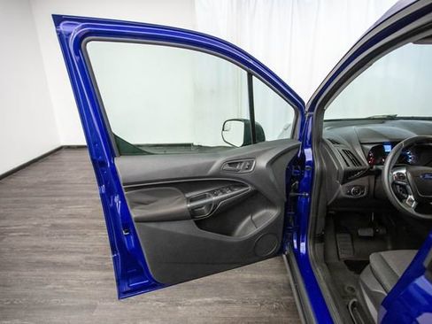 Used 2017 Ford Transit Connect XL image 16
