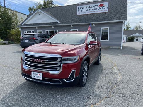 Used 2023 GMC Acadia SLT image 1
