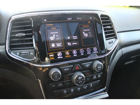 Used 2021 Jeep Grand Cherokee Laredo X image 35