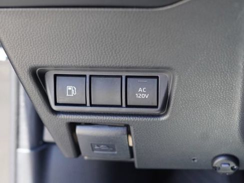 Used 2025 Toyota Prius Plug-In Hybrid FWD image 18