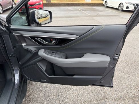 Used 2025 Subaru Outback Onyx Edition XT w/ Popular Package #2 image 8